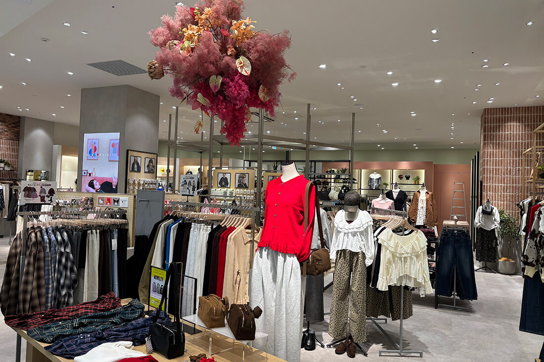 LOWRYS FARM イオンモール須坂